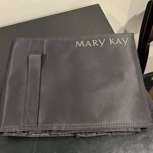 Marykay travel rollup bag brand new